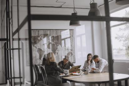 AI Agents in Hedge Fund Operations: Practical Use, Real Risks, and Governance 
